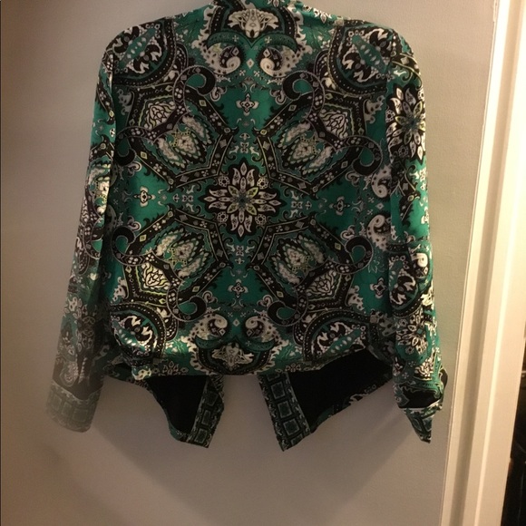 Chico’s Green, Black, White Blazer - Picture 8 of 11